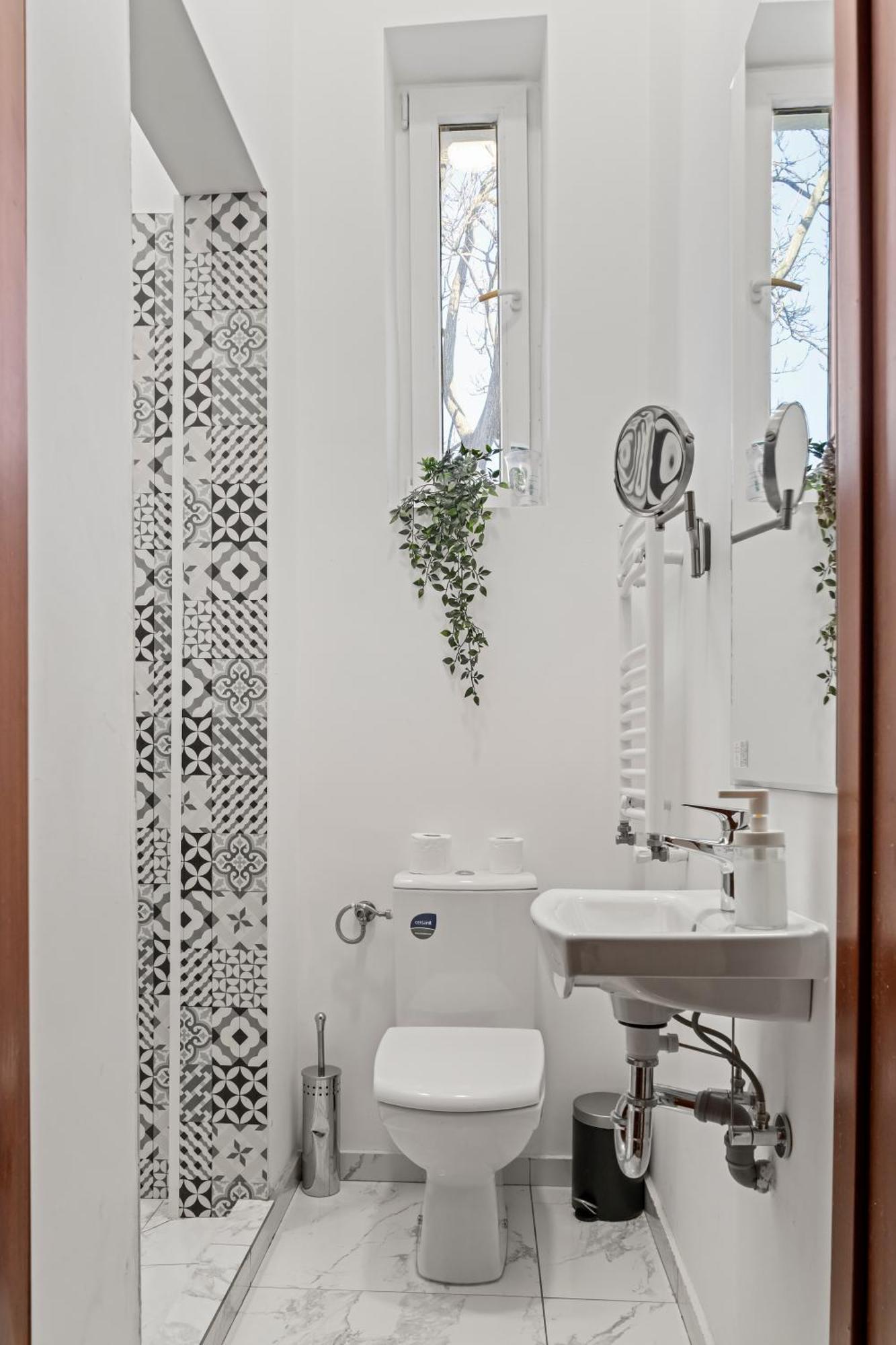 Nest Boutique Hostel Bucharest Exterior photo