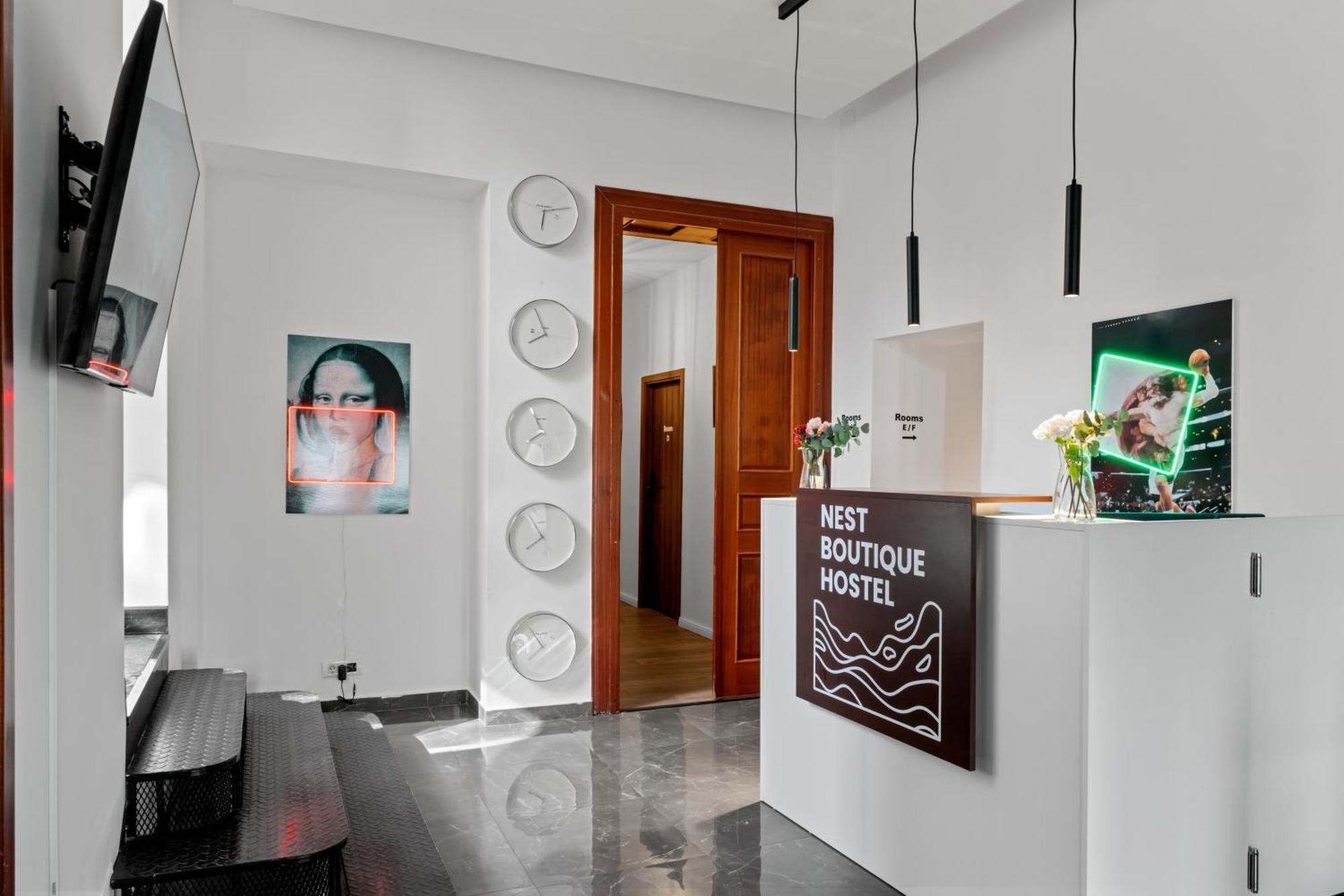 Nest Boutique Hostel Bucharest Exterior photo