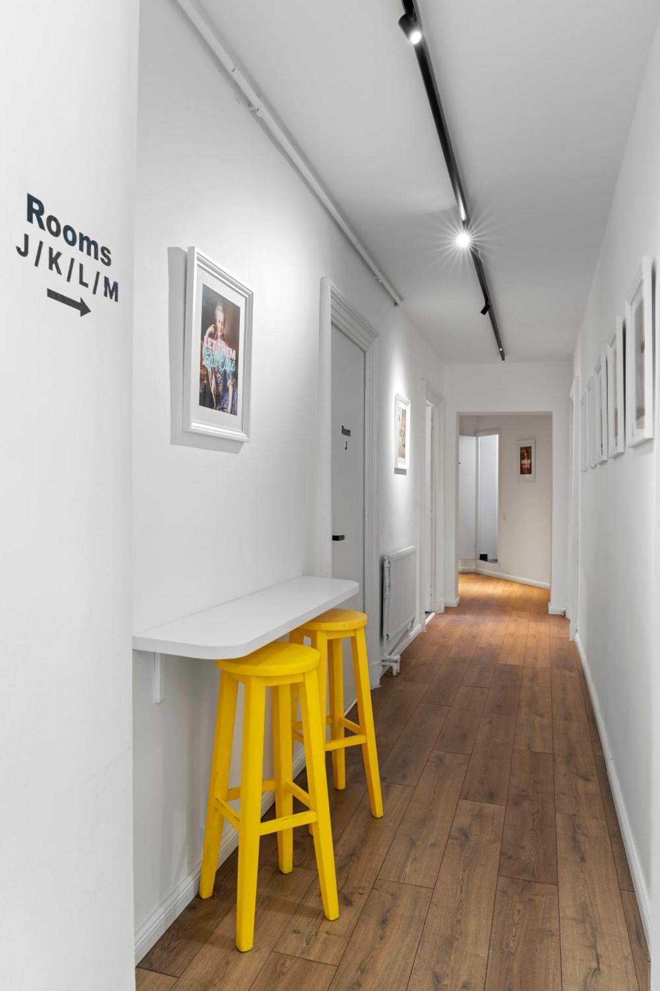 Nest Boutique Hostel Bucharest Exterior photo
