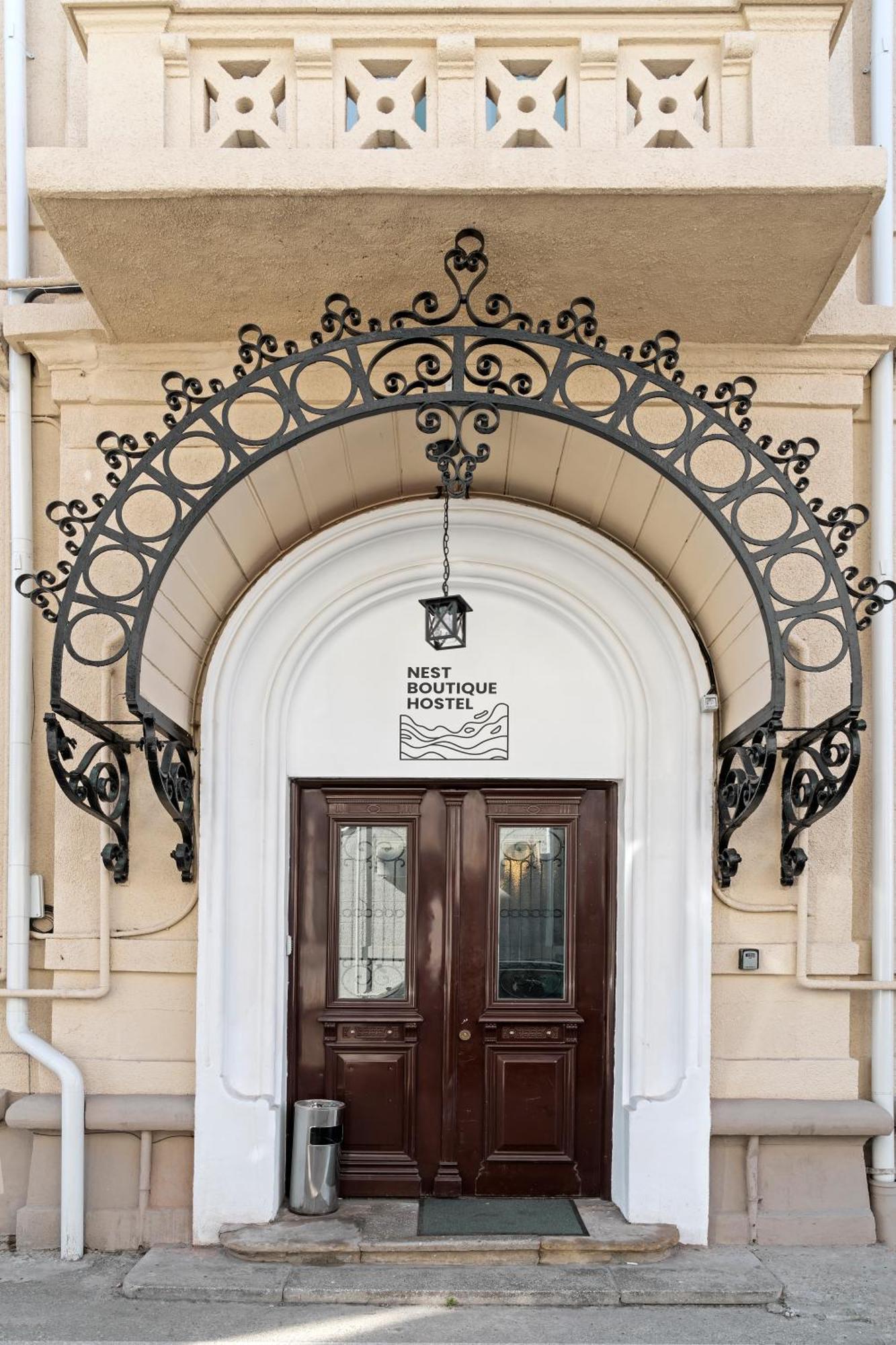 Nest Boutique Hostel Bucharest Exterior photo